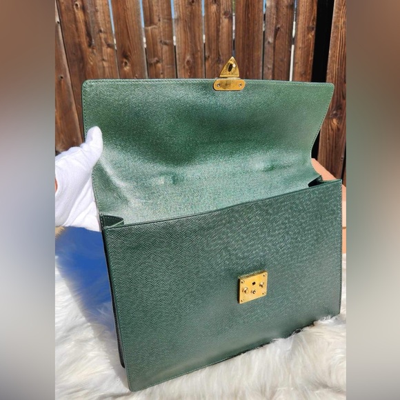Louis Vuitton Green Taiga Leather Robusto 1 Compartment Briefcase - Picture 3 of 13